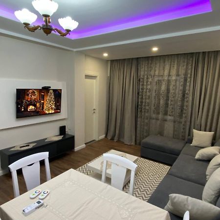 Komatas Modern Apartments In Bllok Area Тирана Экстерьер фото