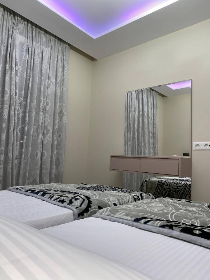 Komatas Modern Apartments In Bllok Area Тирана Экстерьер фото